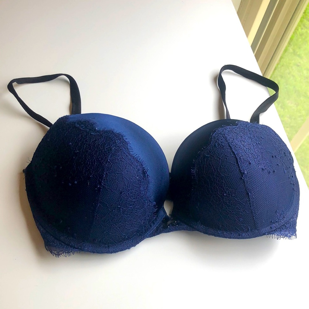 NWOT Victoria’s Secret, very sexy push up bra
